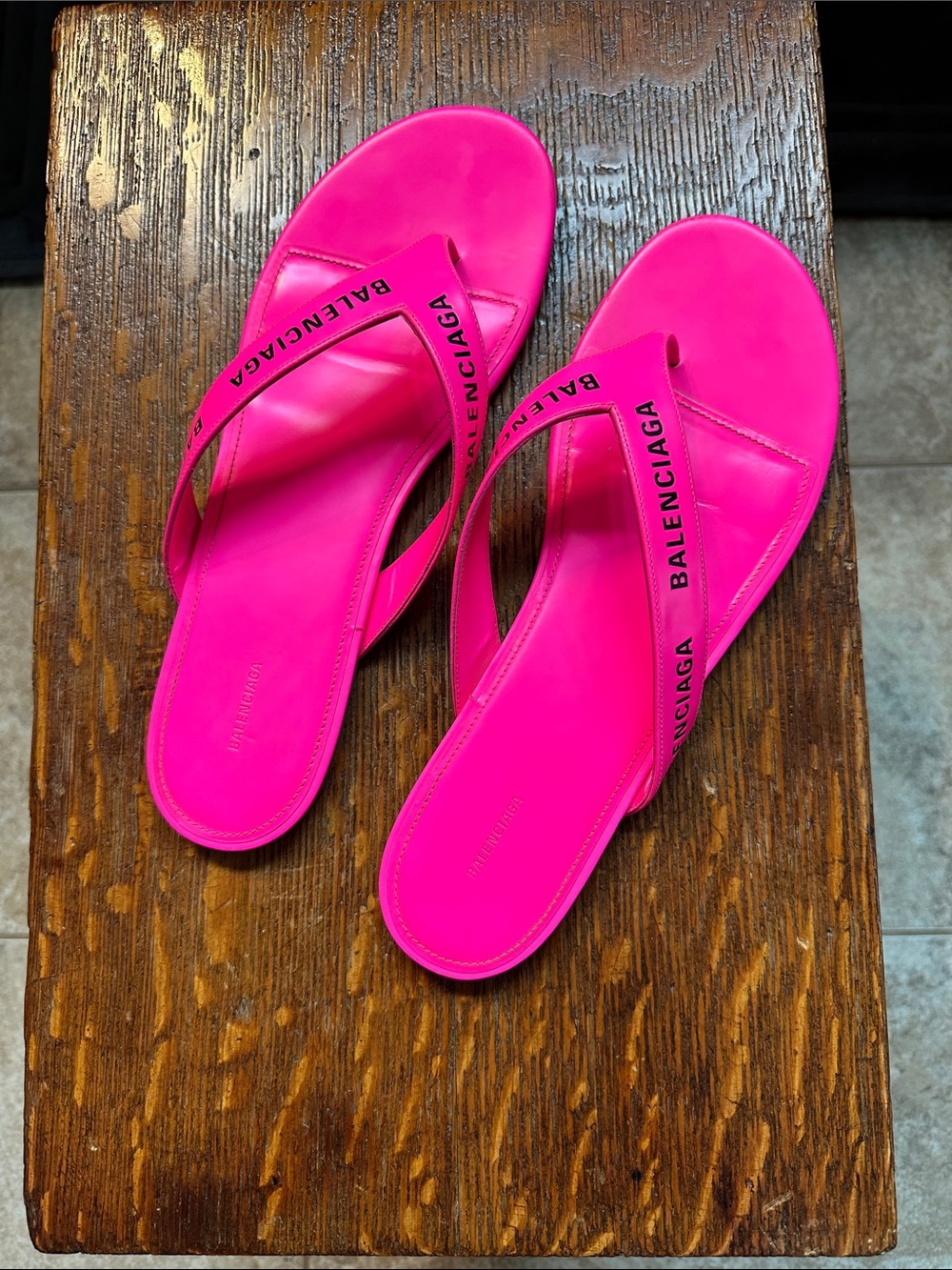 Balenciaga Neon Pink Logo Thong Sandals. IT 41